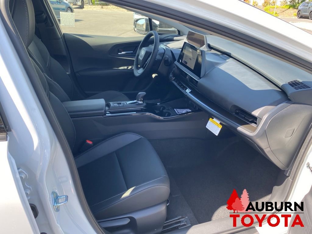 New 2026 Toyota Prius Plug-In Hybrid FWD image 10