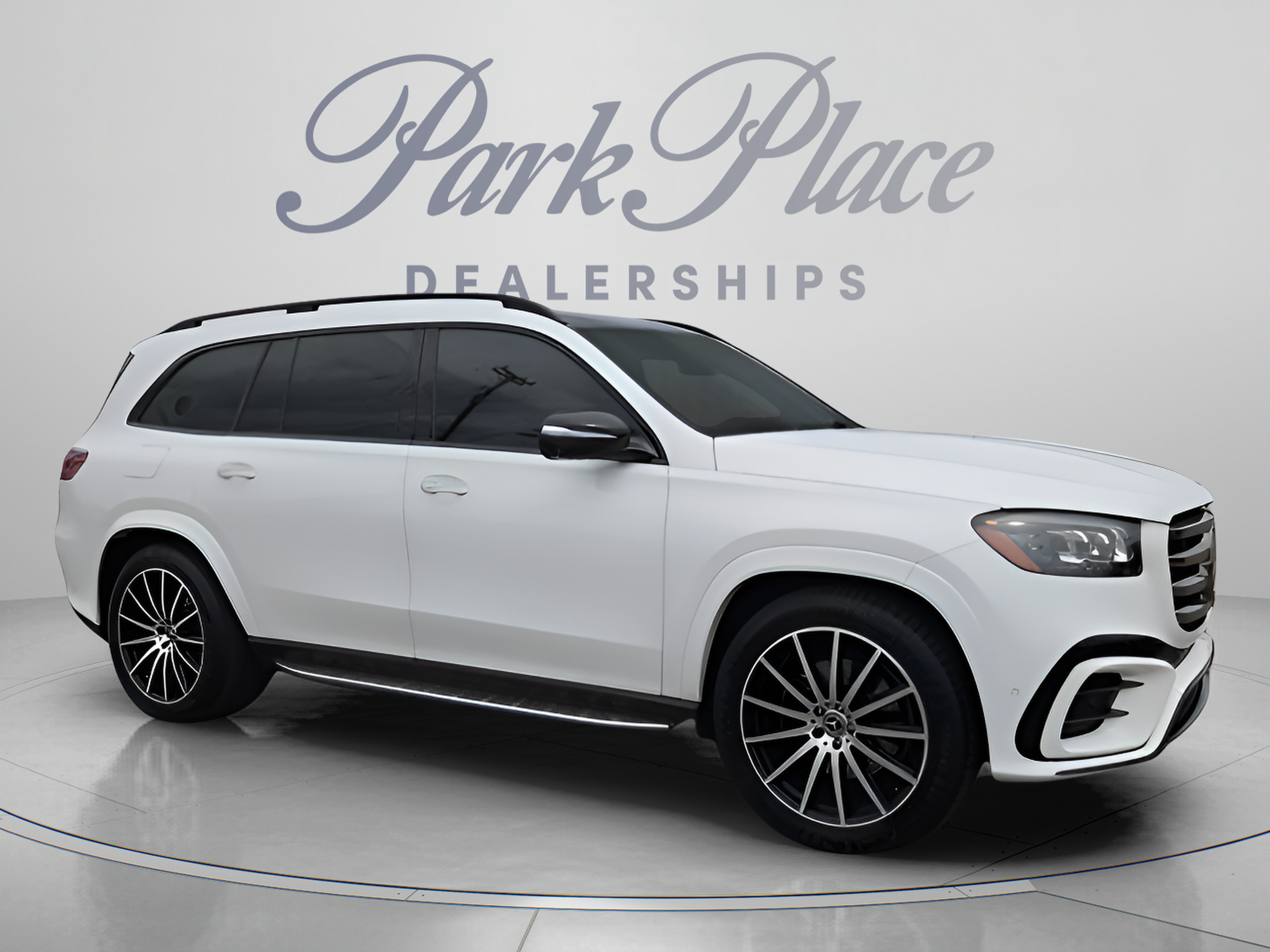 Used 2024 Mercedes-Benz GLS 450 4MATIC image 7