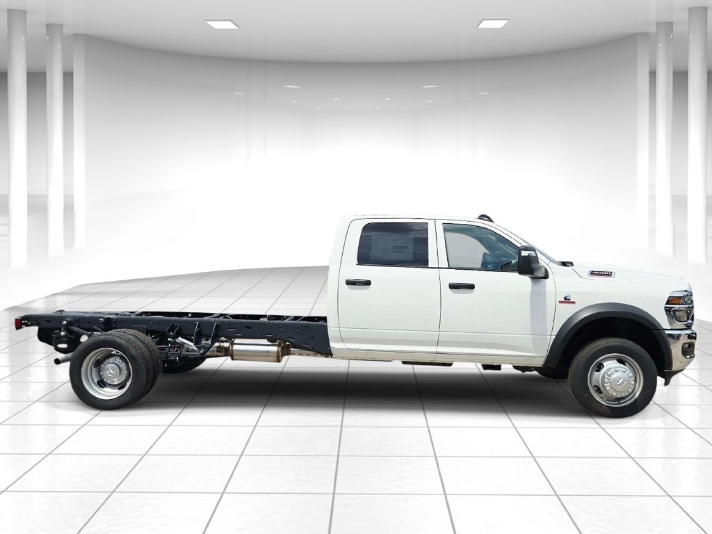 New 2026 RAM 4500 Tradesman w/ Chrome Appearance Group AWD/4WD image 2