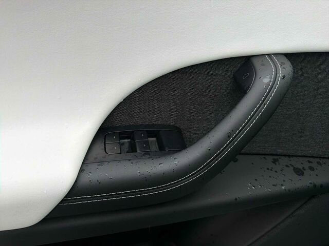 Used 2023 Tesla Model X Plaid image 13