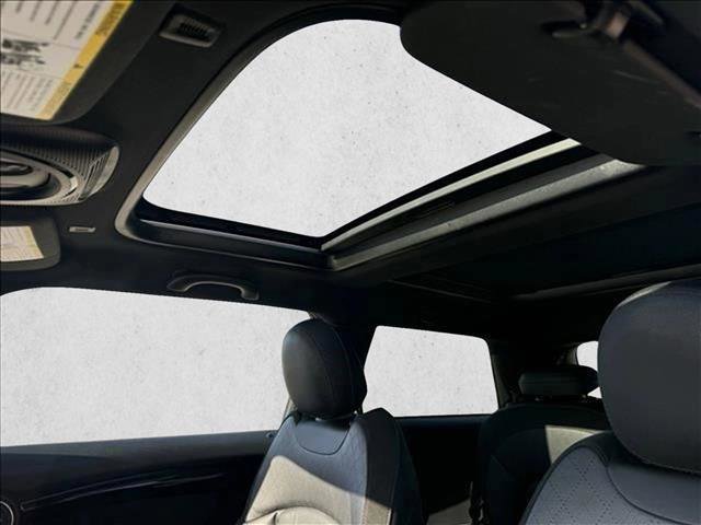 Used 2019 MINI Cooper S FWD image 11