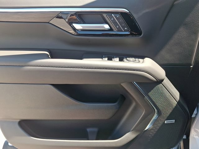 New 2026 Chevrolet Tahoe LT w/ Comfort Package AWD/4WD image 9