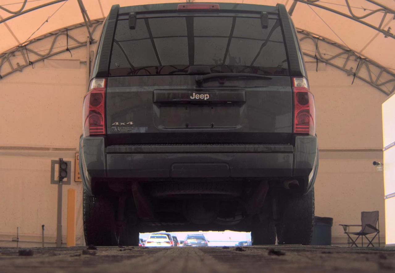 Used 2007 Jeep Commander Sport AWD/4WD image 6