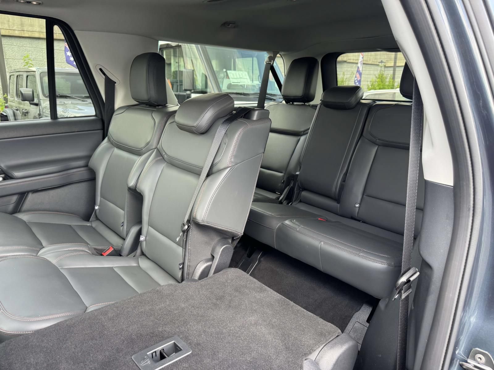 Used 2025 Ford Expedition Max Active AWD/4WD image 21
