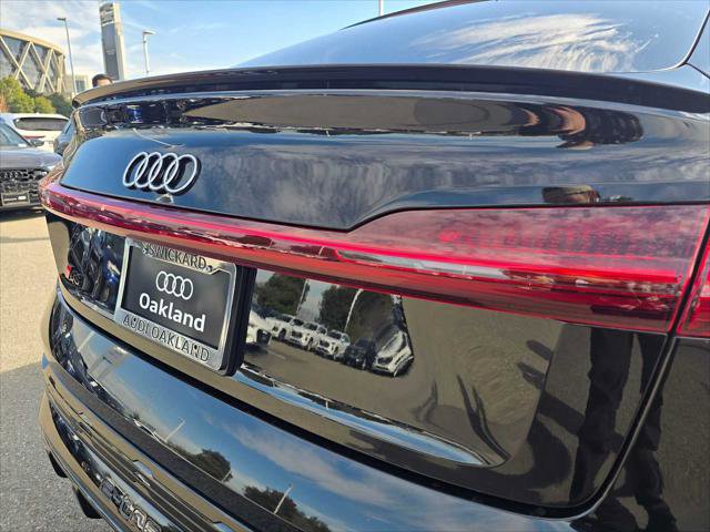 Used 2024 Audi Q8 e-tron Premium image 15