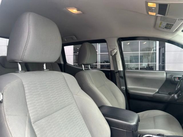 Used 2017 Toyota Tacoma SR w/ Tow Package AWD/4WD image 10