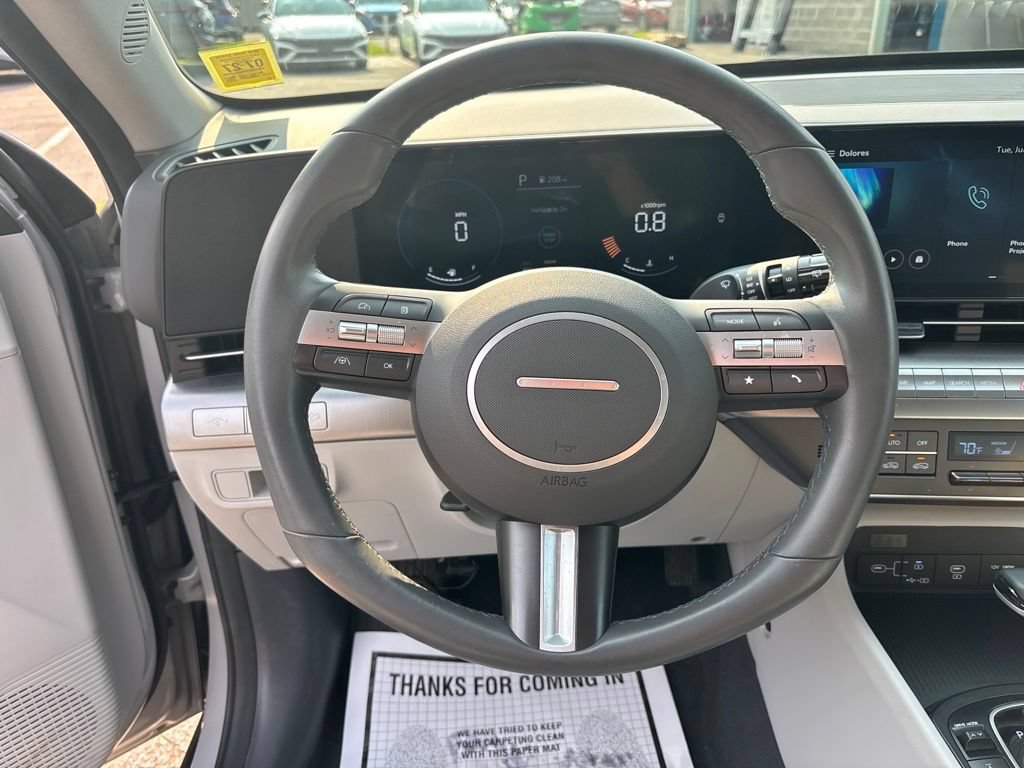 Certified 2024 Hyundai Kona SEL AWD/4WD image 22