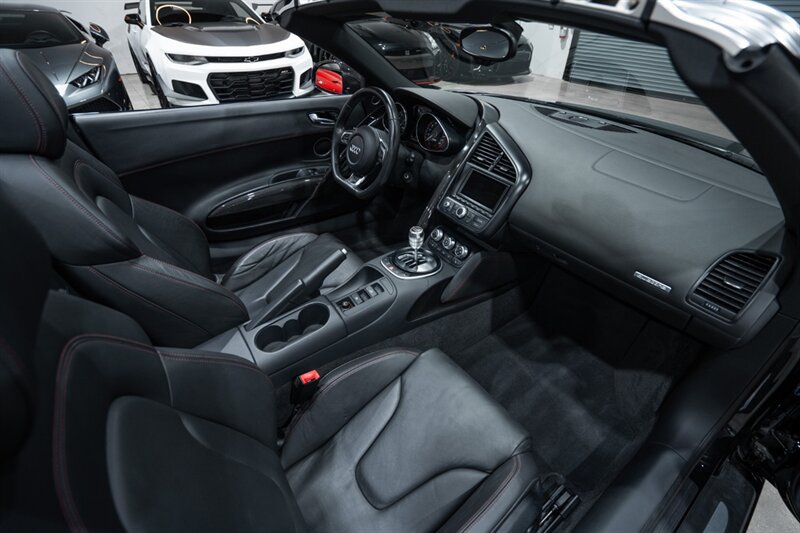 Used 2012 Audi R8 V10 AWD/4WD image 29