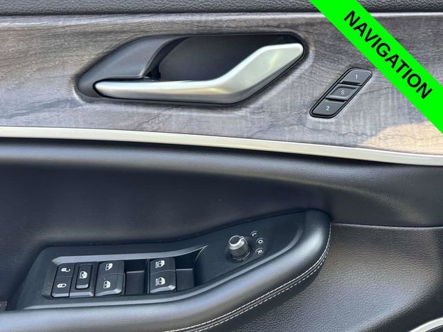 Used 2024 Jeep Grand Cherokee Limited 4xe image 11