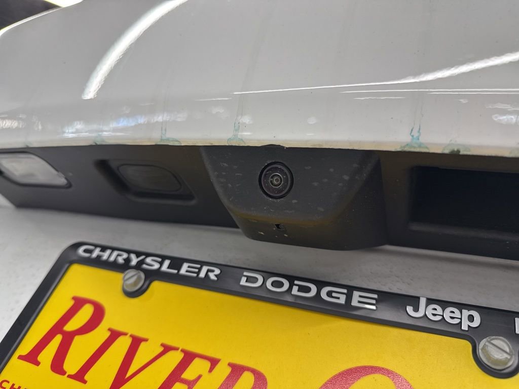 Used 2025 Jeep Grand Cherokee L Limited w/ MOPAR Finishing Package image 7