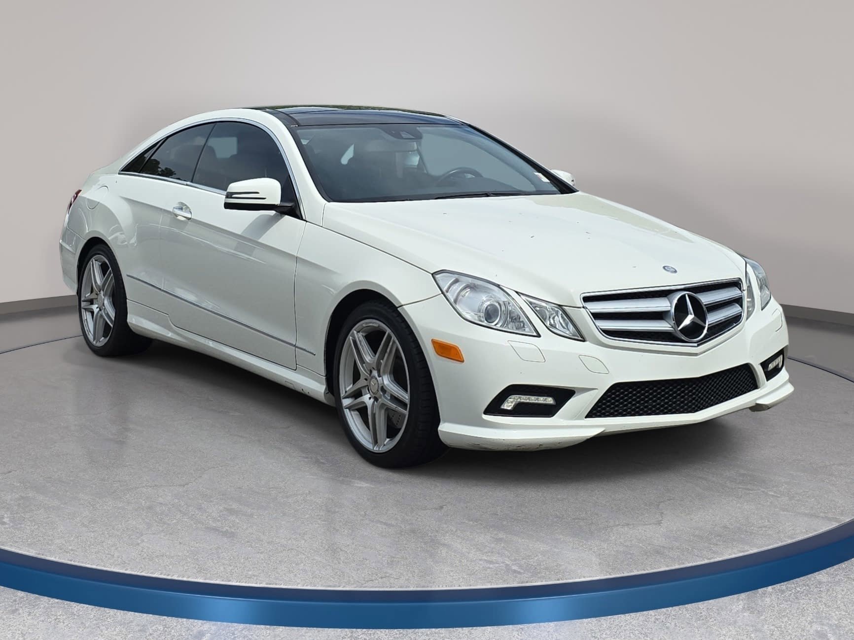 Used 2011 Mercedes-Benz E 550 Coupe image 3