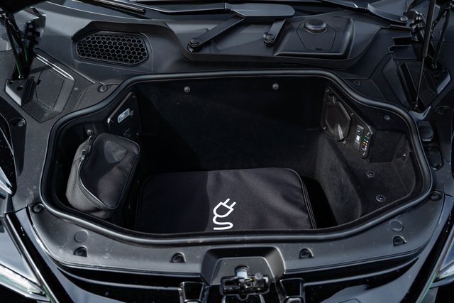 Used 2024 Lamborghini Revuelto image 18