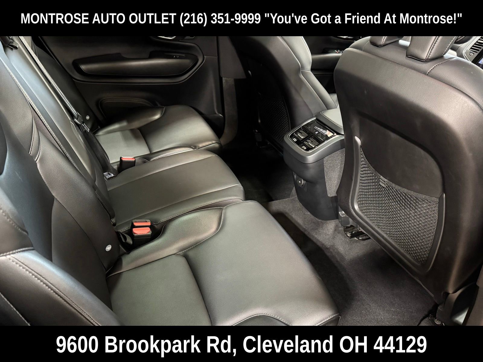 Used 2022 Volvo XC90 T5 Momentum image 45