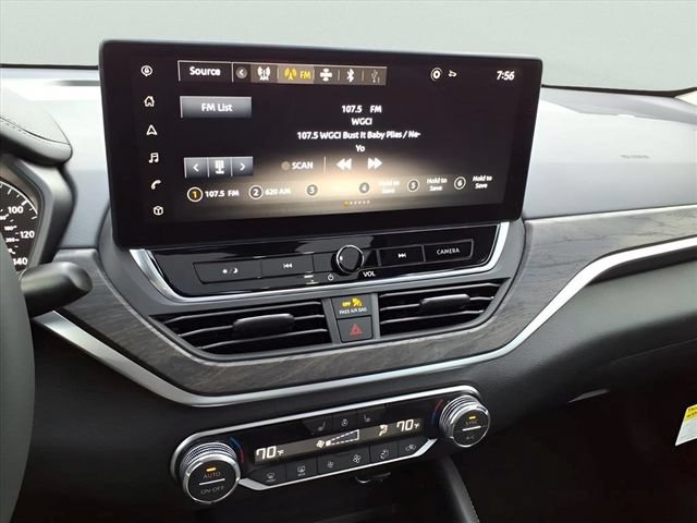 New 2025 Nissan Altima 2.5 SL FWD image 22