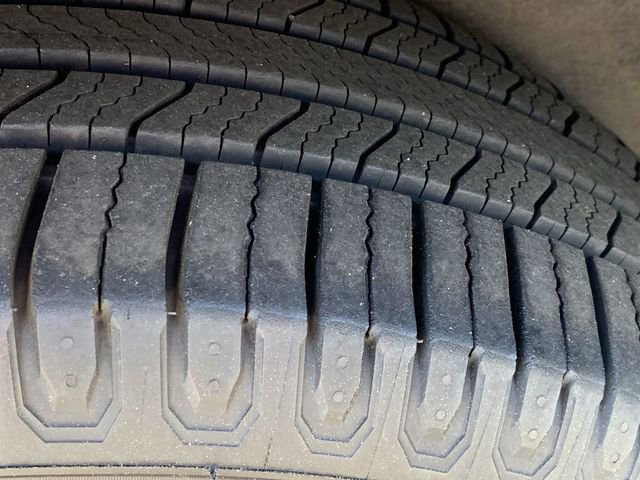 Used 2022 Volkswagen Atlas SEL R-Line AWD/4WD image 38