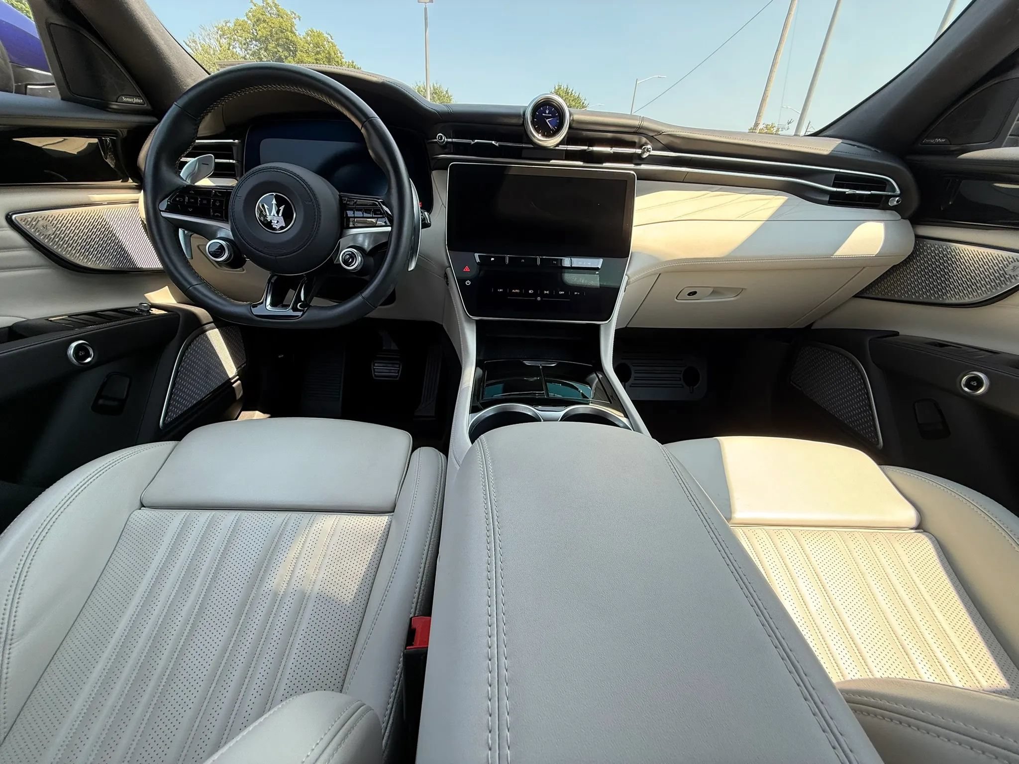 Used 2023 Maserati Grecale Modena AWD/4WD image 11