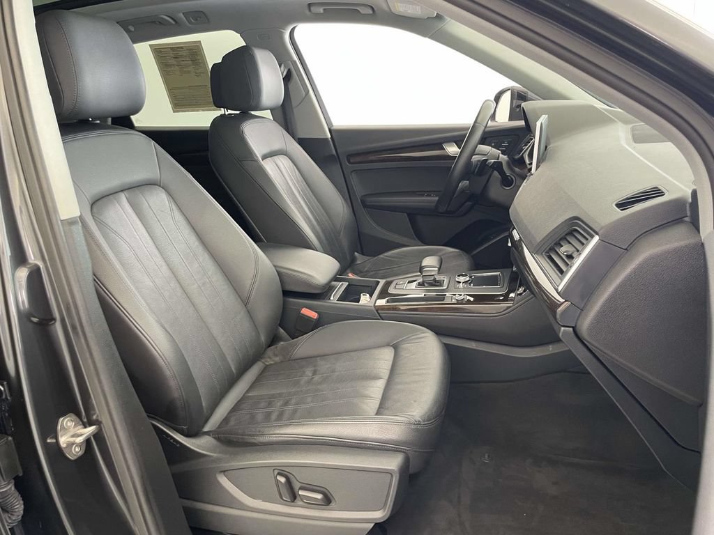 Used 2019 Audi Q5 2.0T Premium Plus w/ Premium Plus Package AWD/4WD image 23