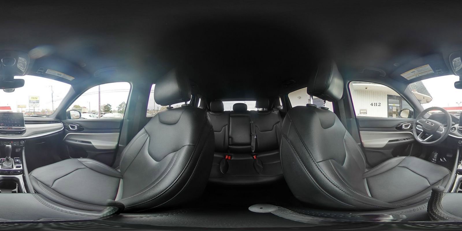 Used 2025 Jeep Compass Limited image 43