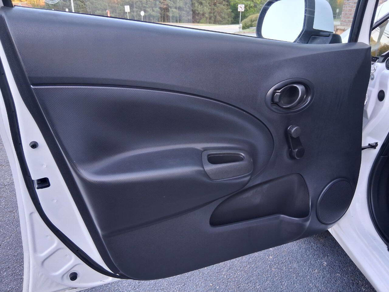 Used 2014 Nissan Versa Note S FWD image 20