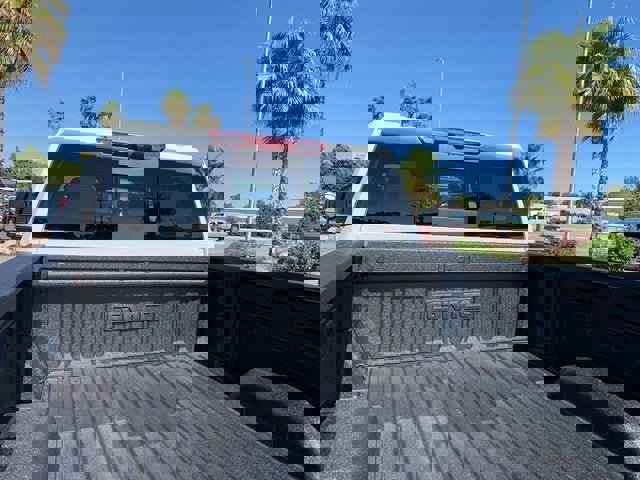 New 2025 GMC Sierra 2500 SLT w/ SLT Convenience Package image 9