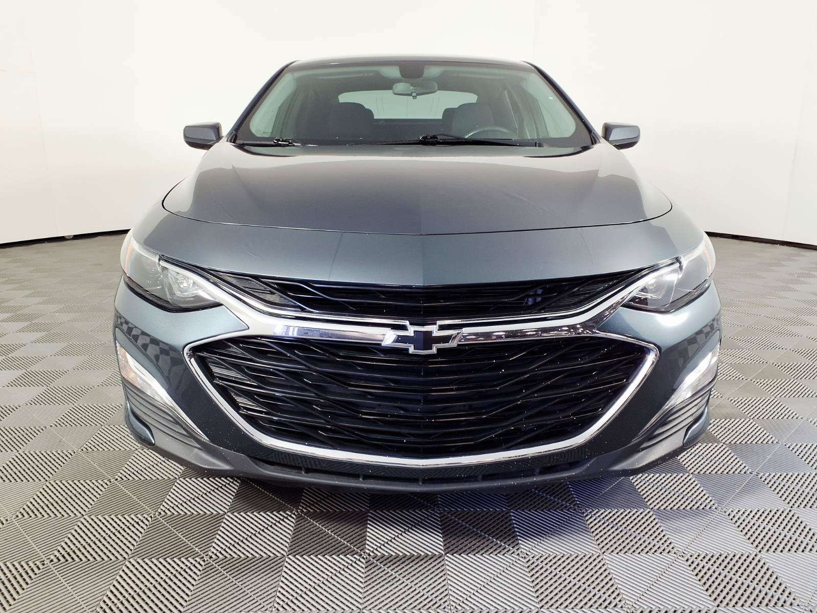 Used 2020 Chevrolet Malibu RS w/ LPO, Convenience Package 1 FWD image 2