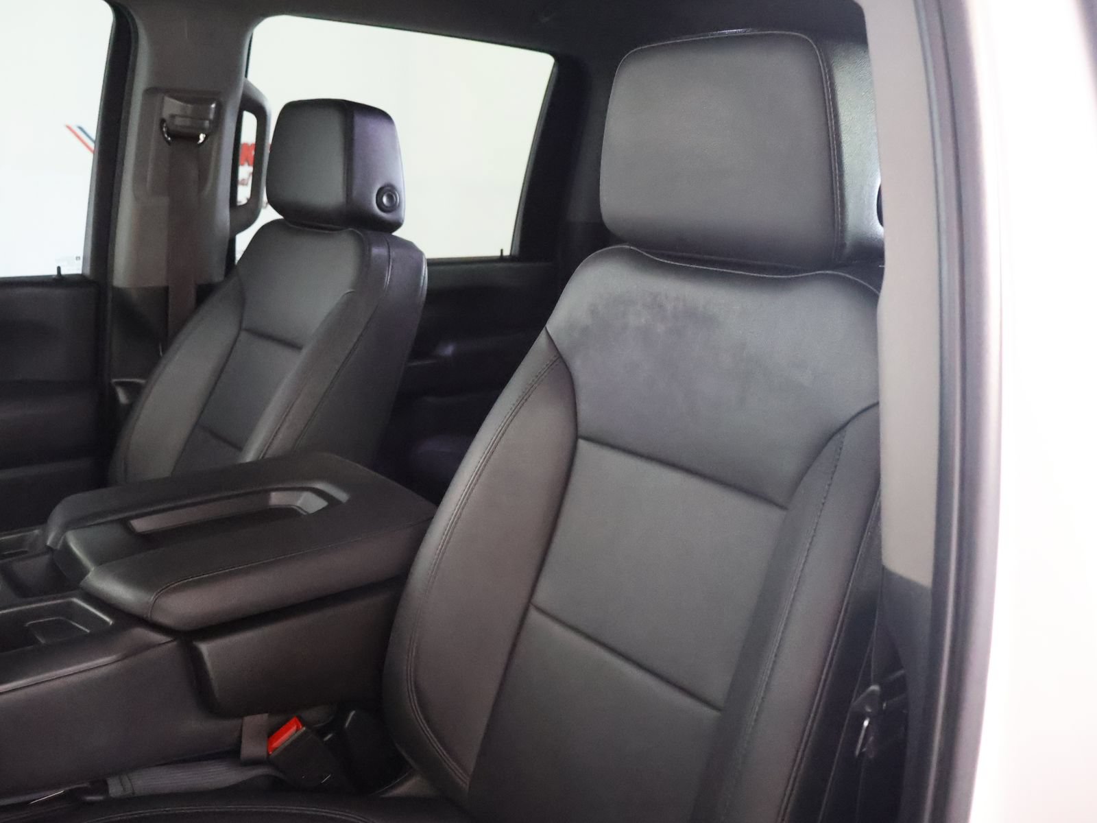 Used 2024 Chevrolet Silverado 2500 W/T AWD/4WD image 41