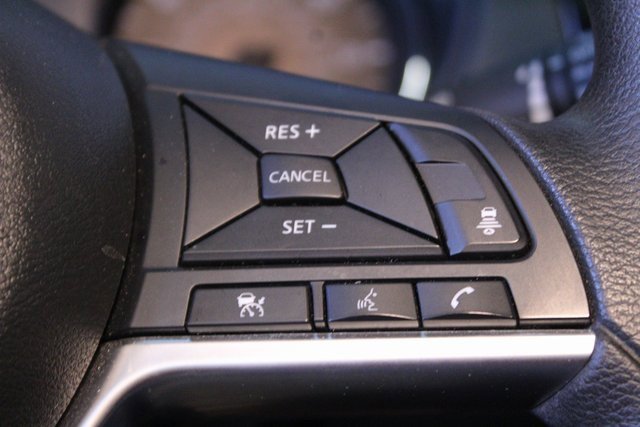 Used 2020 Nissan Rogue SV image 23