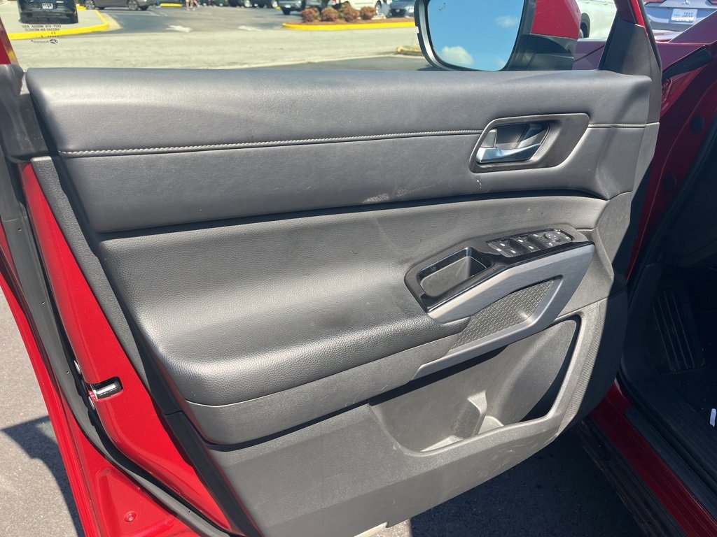 Certified 2022 Nissan Pathfinder SL image 14