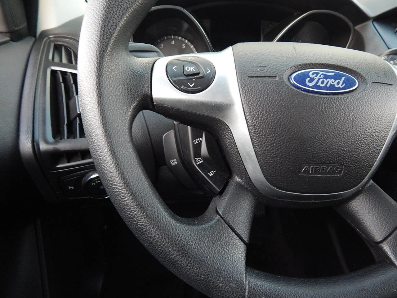 Used 2014 Ford Focus SE image 18