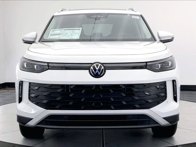 New 2026 Volkswagen Tiguan SE image 3