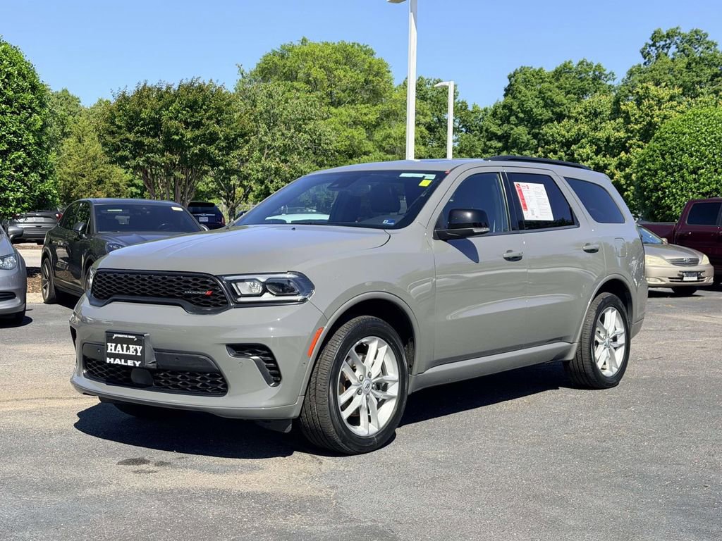 Used 2025 Dodge Durango GT AWD/4WD image 5