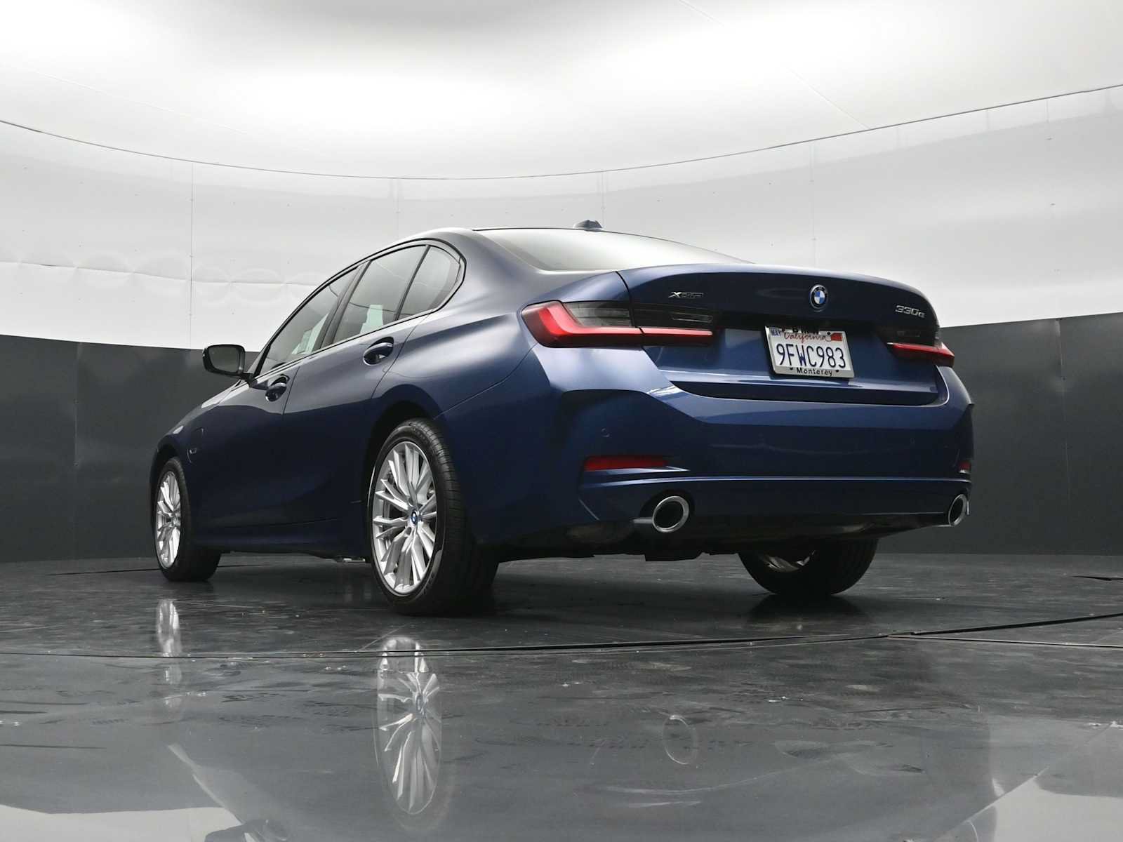 Used 2023 BMW 330e xDrive w/ Driving Assistance Package AWD/4WD image 31