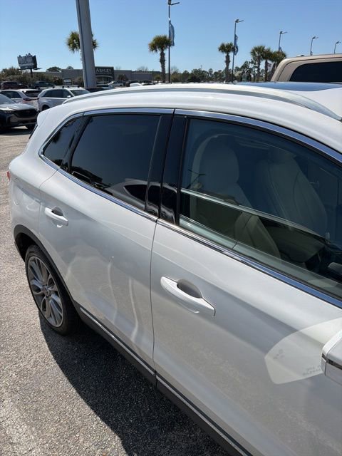 Used 2018 Lincoln MKC Reserve image 3