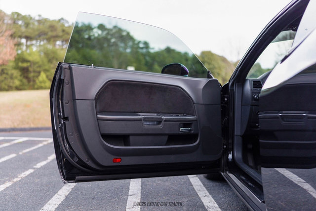 Used 2009 Dodge Challenger SRT8 w/ SRT Option Group II image 21