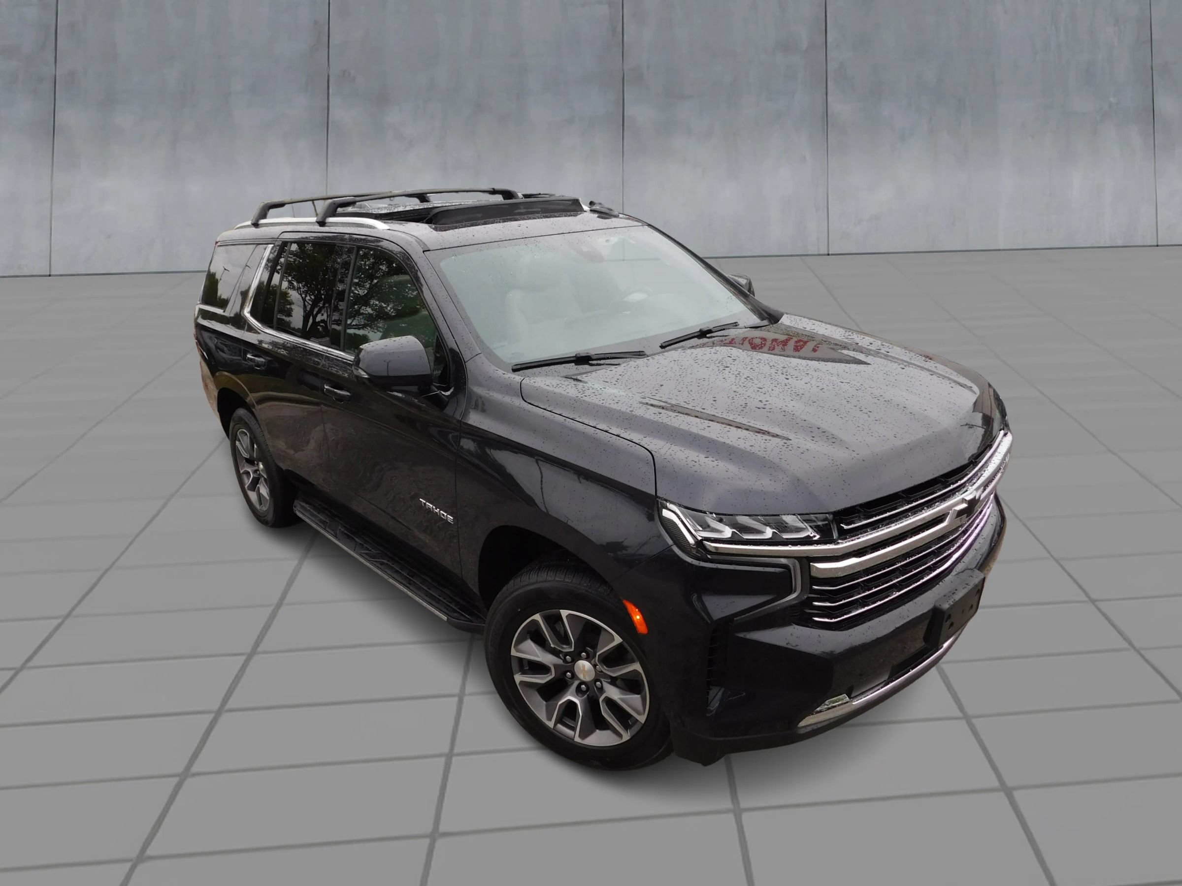 Used 2022 Chevrolet Tahoe LT w/ LT Signature Plus Package AWD/4WD image 2