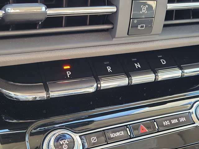 Used 2021 Lincoln Corsair AWD w/ Equipment Group 101A image 32