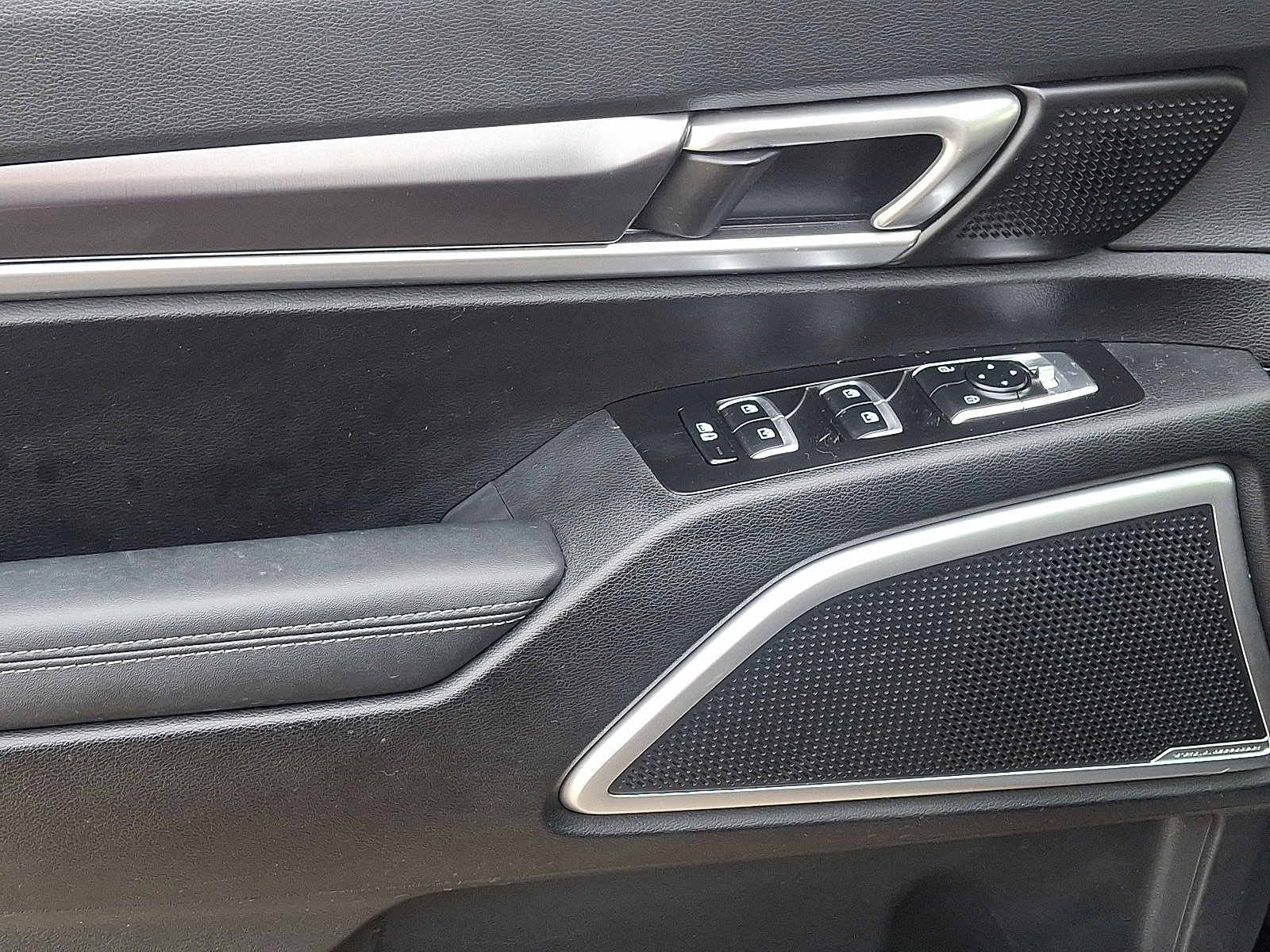 Certified 2023 Kia Telluride S w/ S Sunroof Package image 12