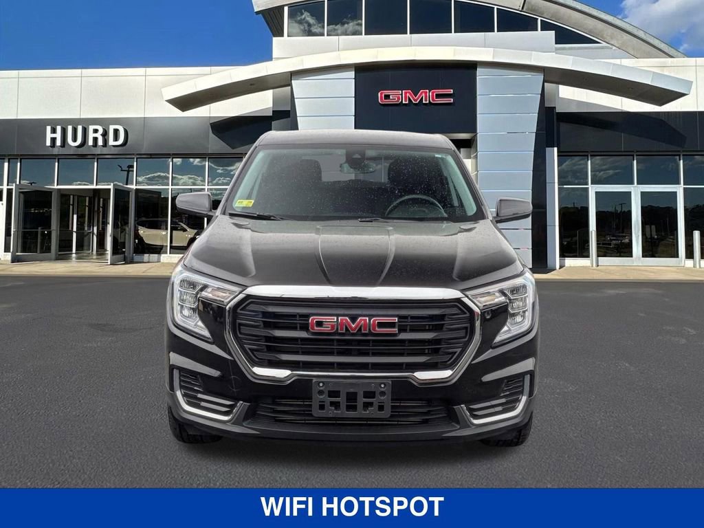 Used 2024 GMC Terrain SLE image 9