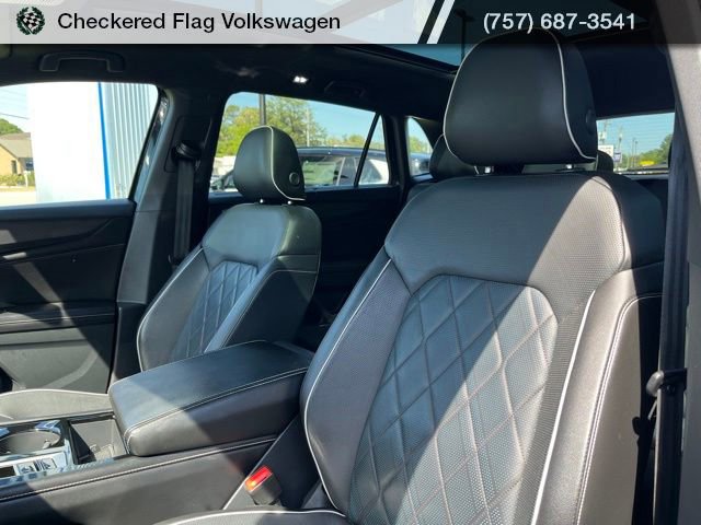 Used 2024 Volkswagen Atlas Cross Sport SEL Premium R-Line w/ Adventure Package AWD/4WD image 22