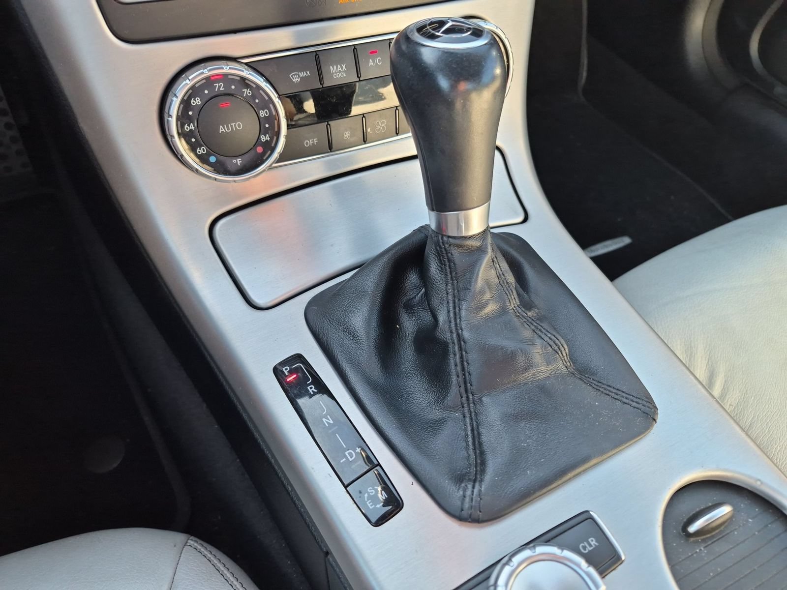 Used 2012 Mercedes-Benz SLK 350 image 12