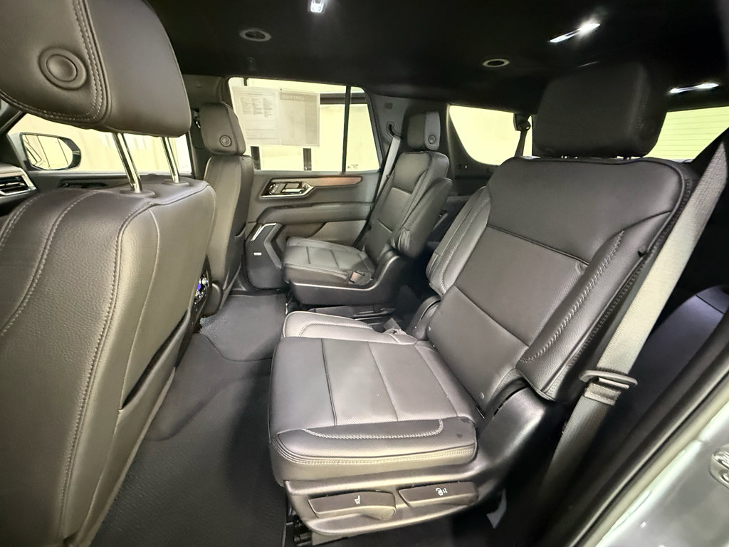Used 2025 GMC Yukon Denali AWD/4WD image 21