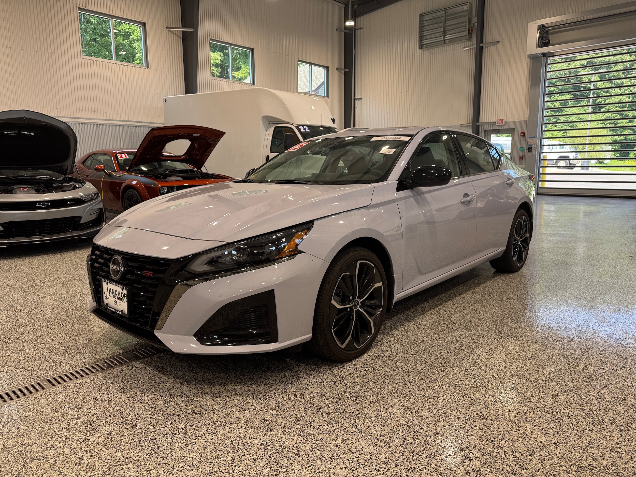 Used 2025 Nissan Altima 2.5 SR AWD/4WD image 4