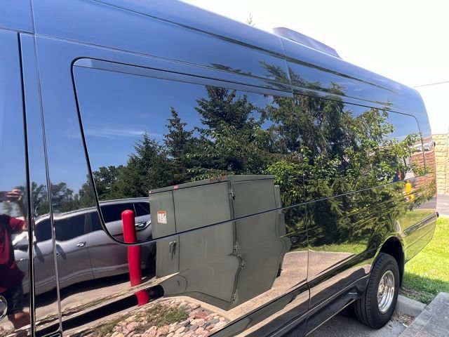 Used 2021 Mercedes-Benz Sprinter 3500 w/ Comfort Plus Package image 10