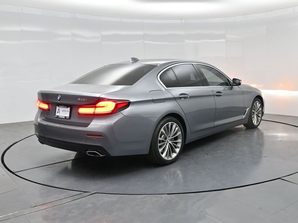 Used 2023 BMW 540i w/ Convenience Package RWD image 27