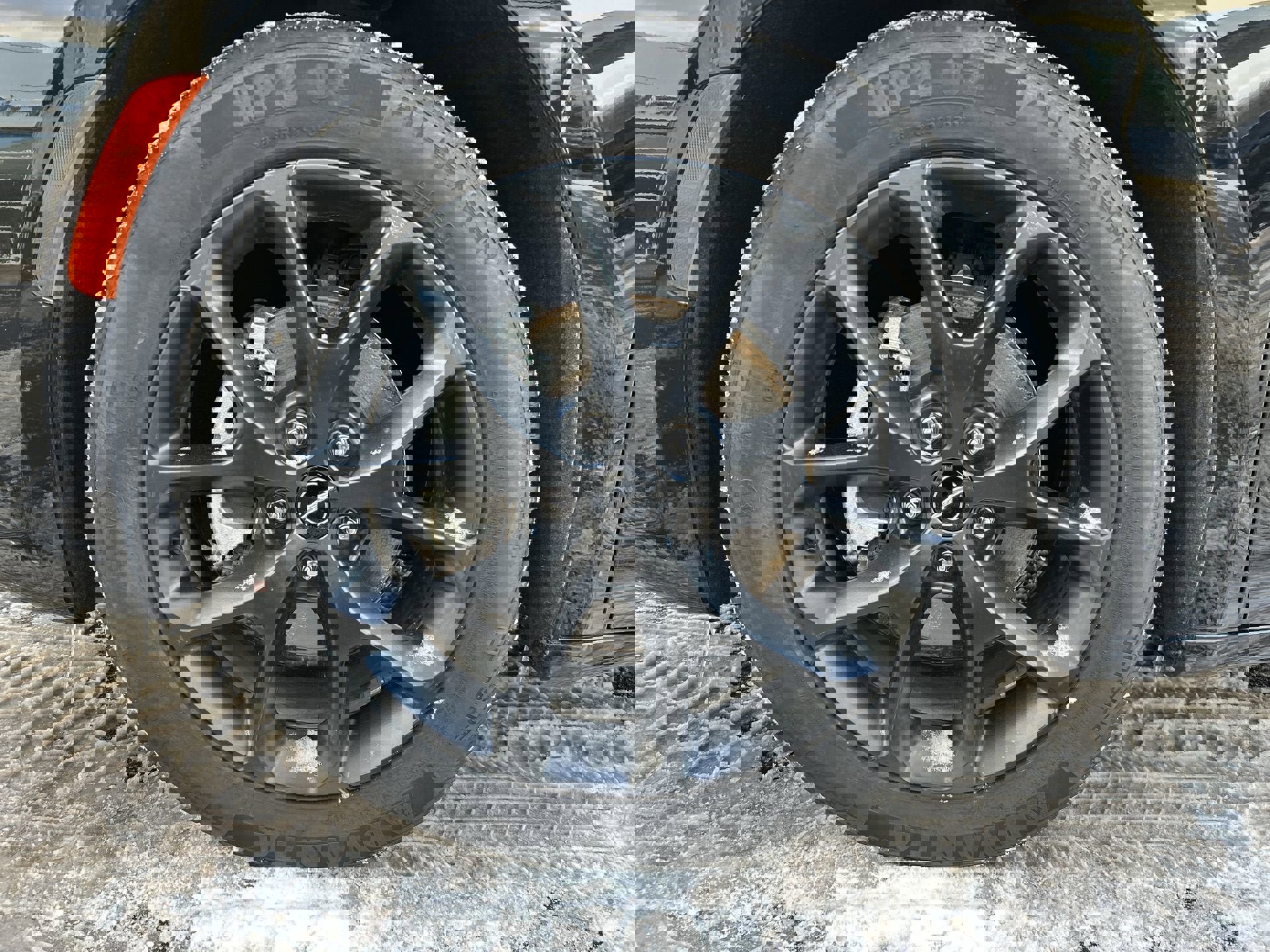 Used 2025 Chrysler Pacifica Limited image 28