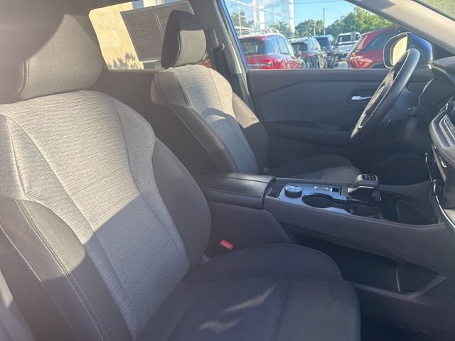 Used 2023 Nissan Rogue SV AWD/4WD image 14
