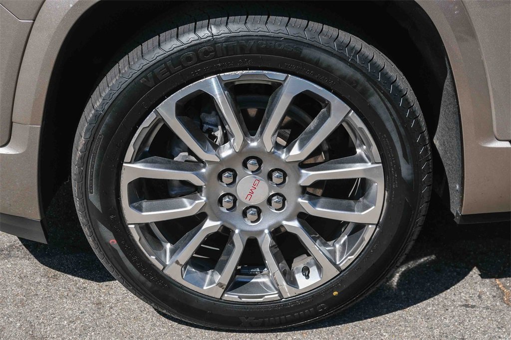 Used 2022 GMC Acadia Denali w/ Denali Ultimate Package image 10