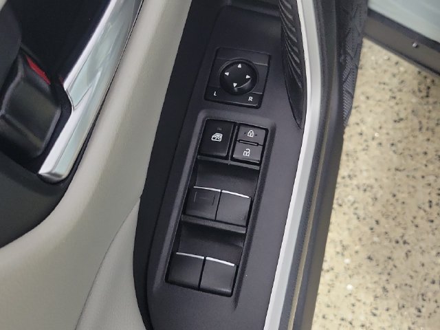 Used 2021 Toyota RAV4 XLE Premium FWD image 23