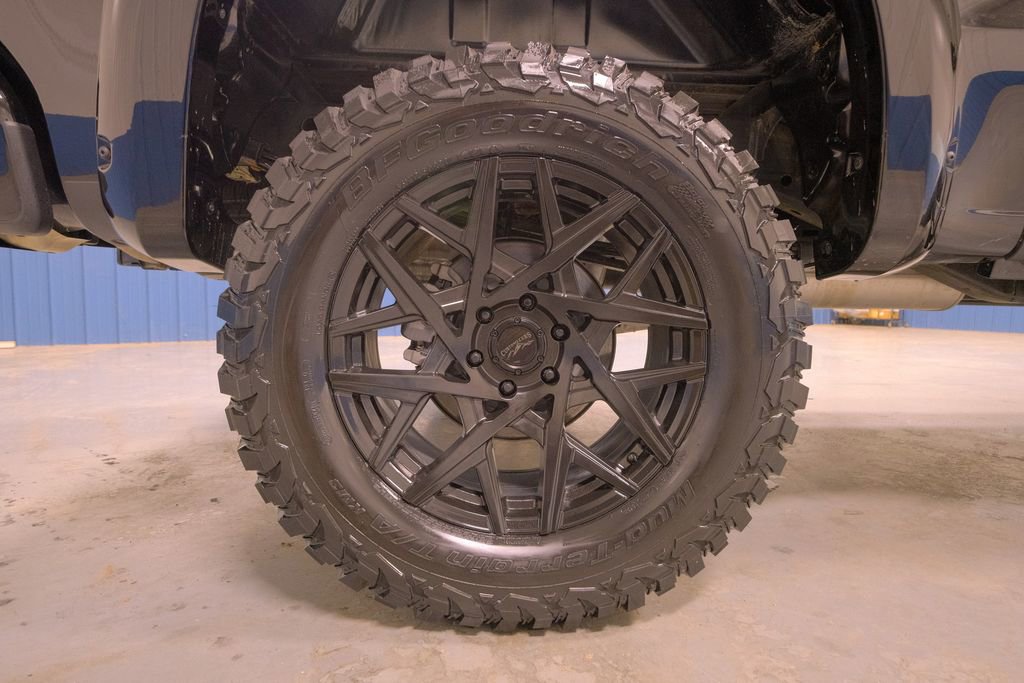 Used 2025 Chevrolet Silverado 1500 RST w/ Convenience Package II image 43