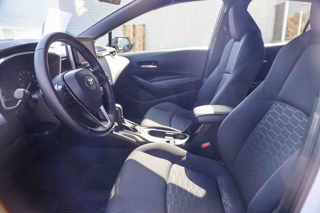 Used 2026 Toyota Corolla SE FWD image 19